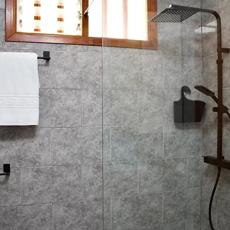 Ocean Park Americas 아데제